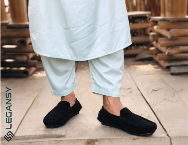 Suede Loafer Black 01
